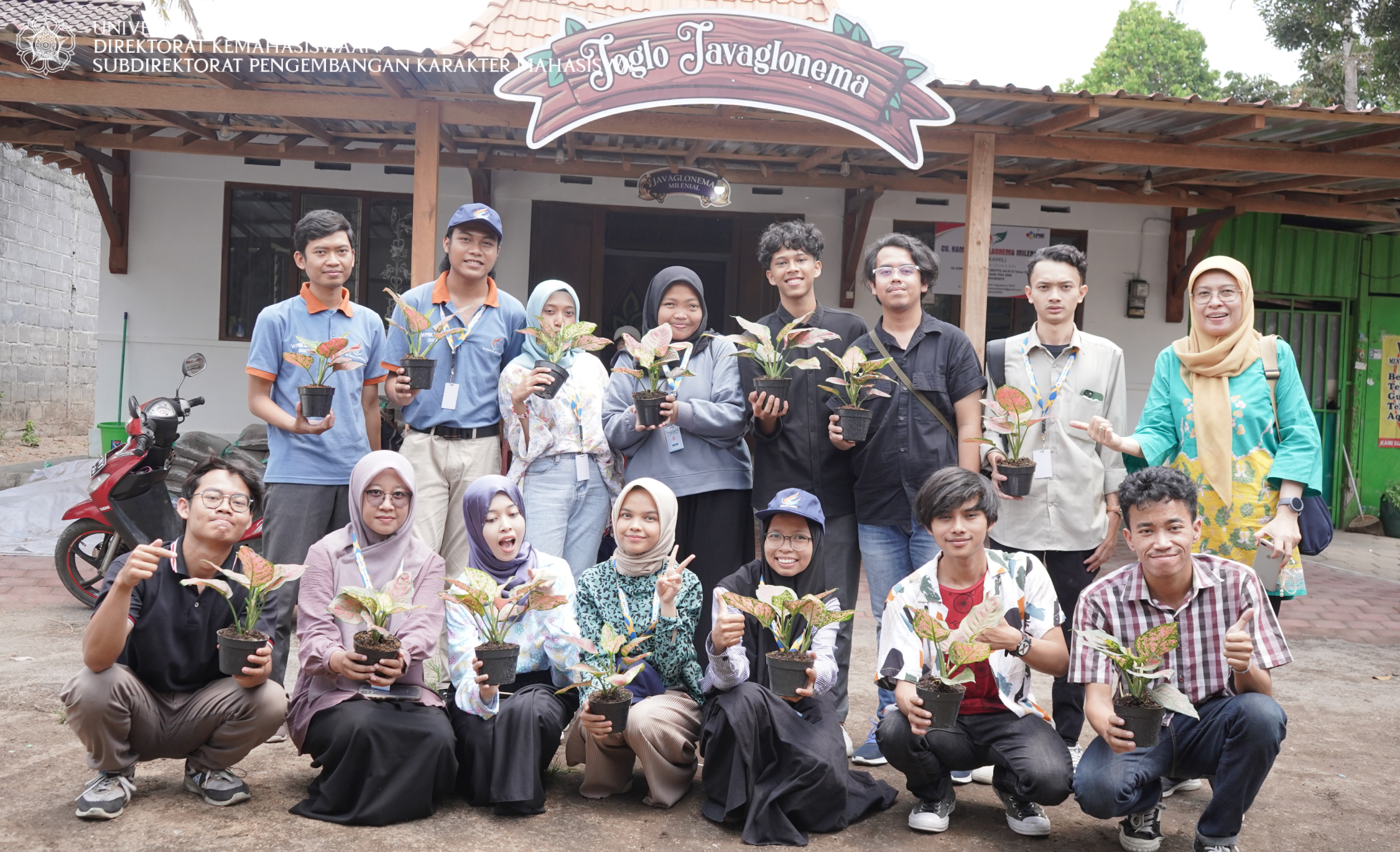 Peserta Program Wirausaha Merdeka UGM Kunjungi Budidaya Aglaonema di Desa Wisata Javaglonema