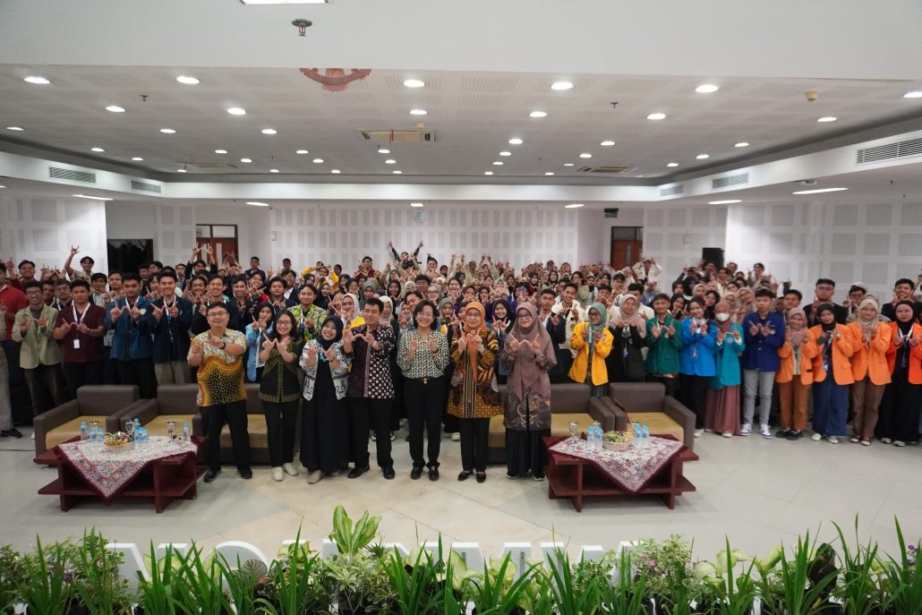 PROGRAM WIRAUSAHA MERDEKA UGM 2024 TECHNO SOCIOPRENEURSHIP UNTUK SOLUSI ...